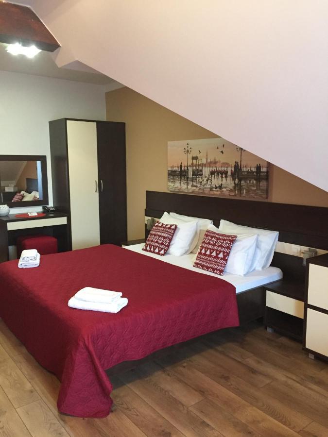 Apartman Besenova Luaran gambar