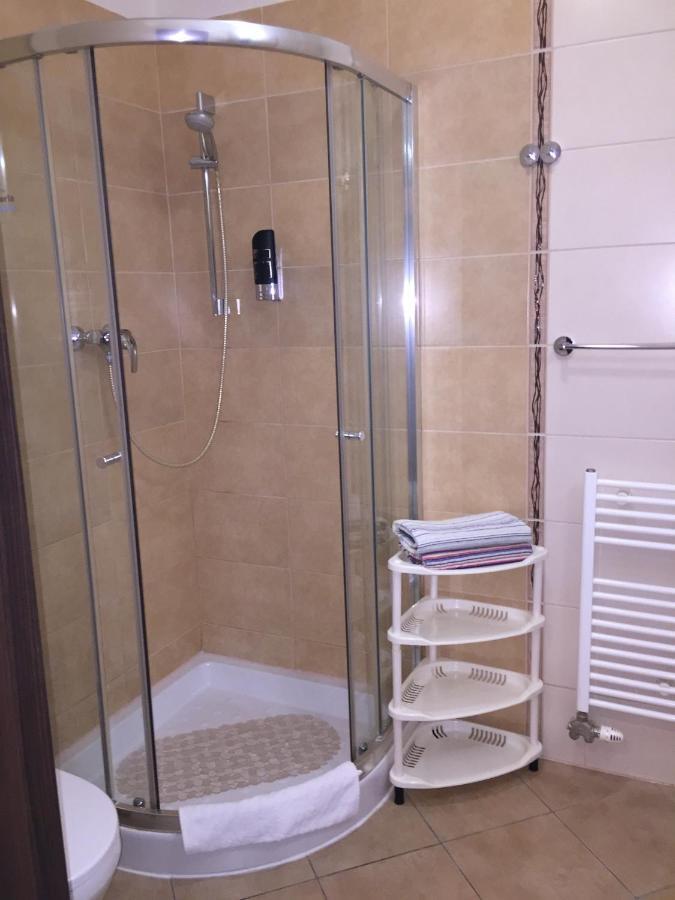 Apartman Besenova Luaran gambar